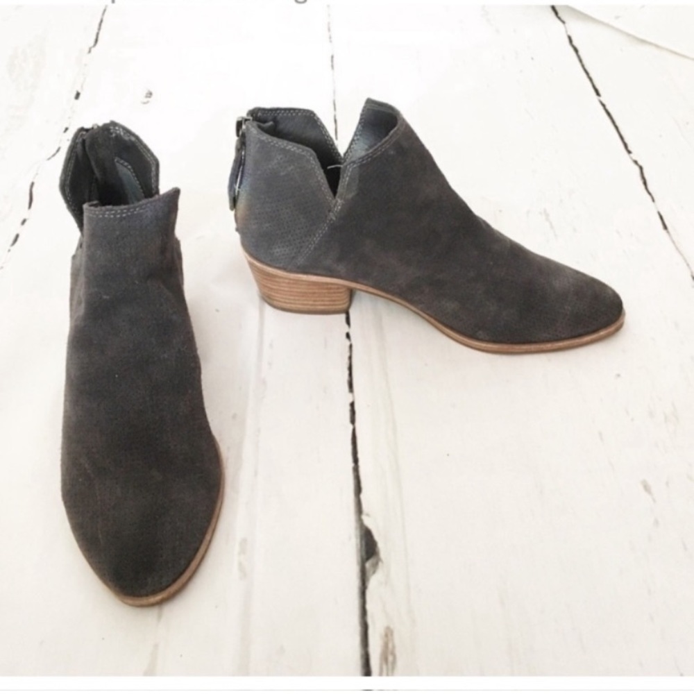Dolce Vita Gray Ankle Booties Boots Size 7